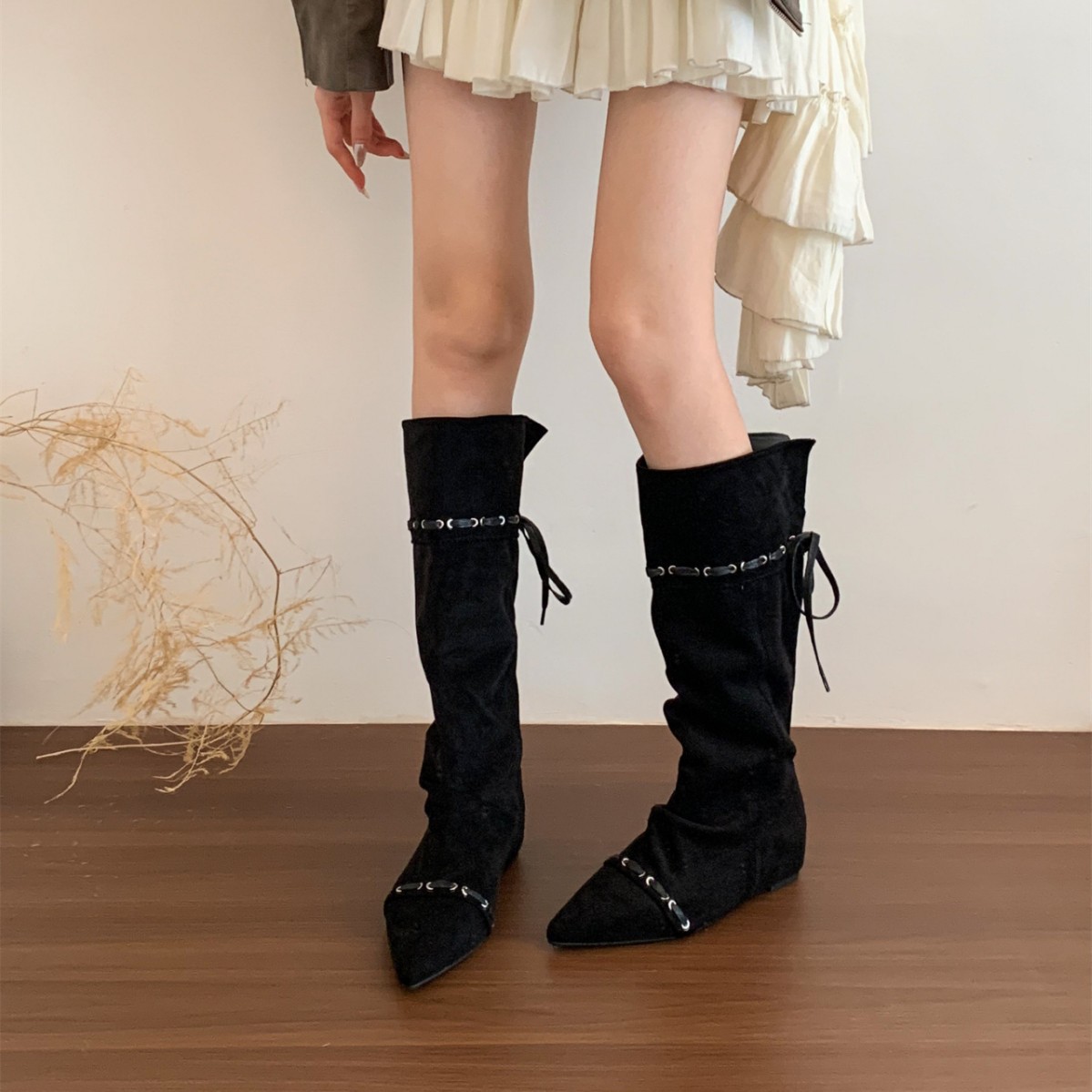 Free delivery designer shoes Ladies' Soft leather Martin boots provide a comfortable fit for the feet