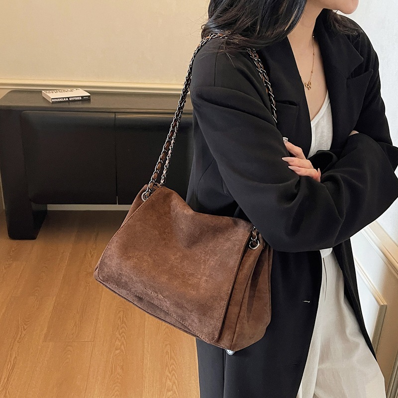 2025 new collection Women's Handbag Large Capacity Chain Shoulder Bag Women's Shoulder Bag Versatile Commuter Bag Autumn New Designer Bag Wo