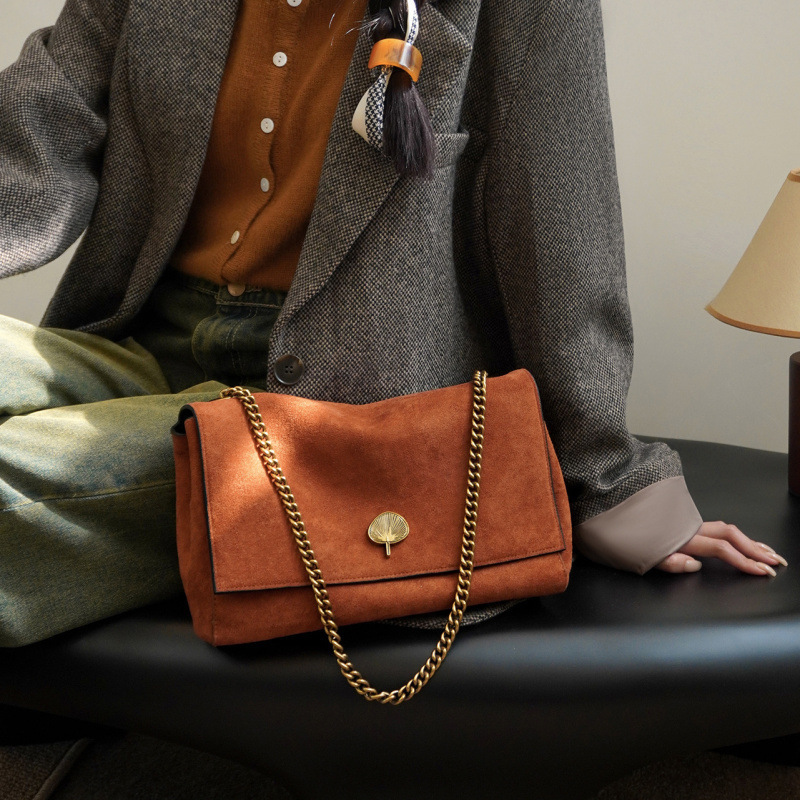 Double Sided Women's Envelope Bag New Suede Chain Women's Shoulder Bag Autumn New Designer Bag design Women's Crossbody Bag Hand-held B