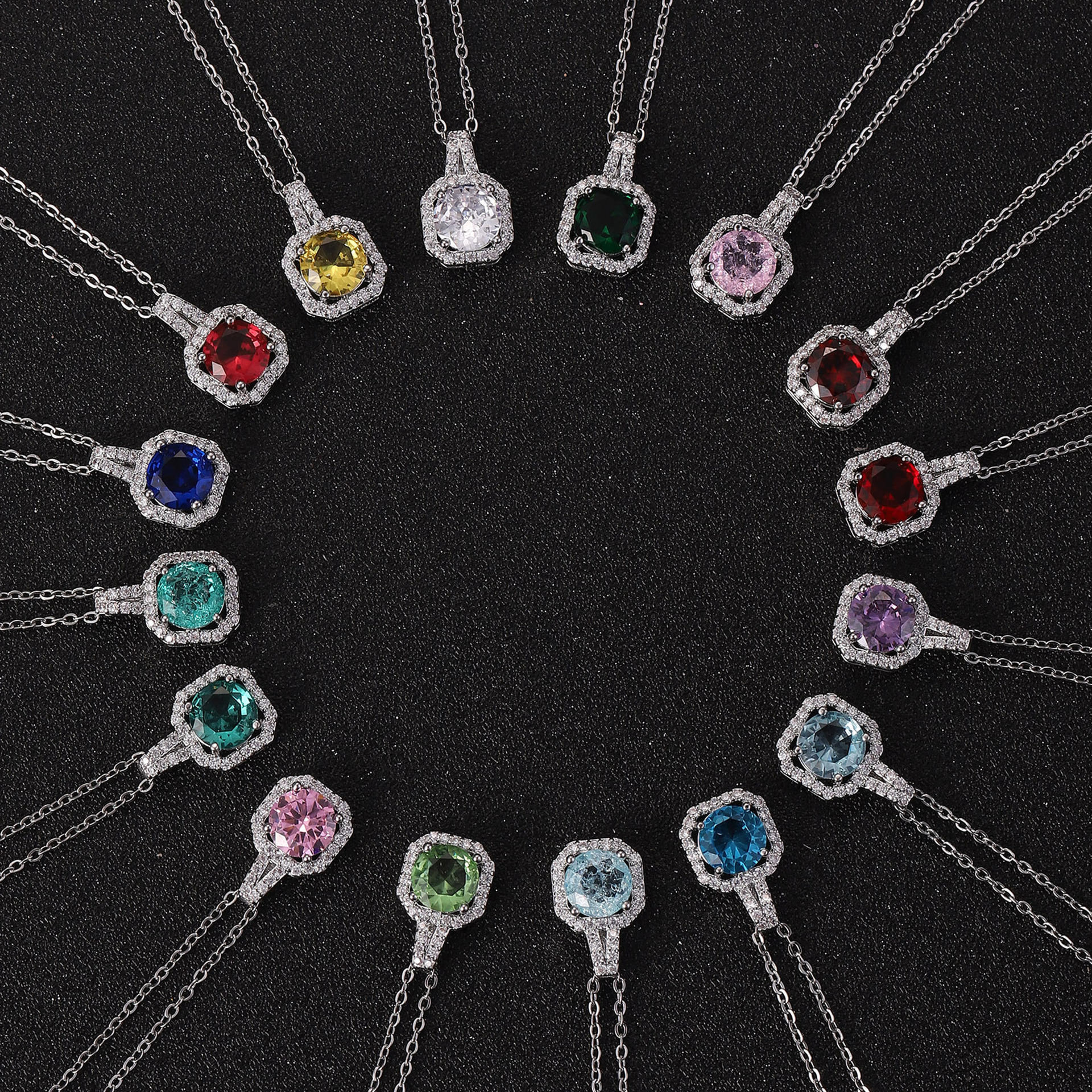 Jewelry Pendants Chic Unisex Statement Accessory Modern Artisanal Handcrafted Neckpiece w 3Dimensional Effects