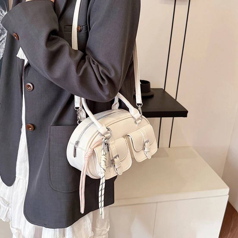 2025 Multi Pocket Handbag Fashion Autumn New Designer Bag Solid Color Simple Style Women's Shoulder design Bag Outdoor Play Travel Bag