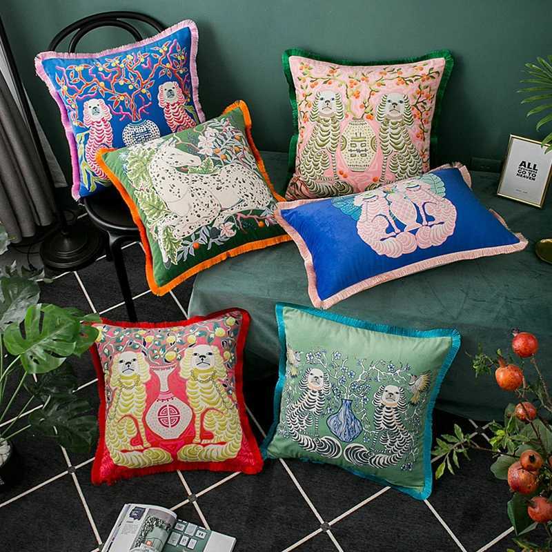 Luxurious Medicci Home Gorgeous Cushion Cover Oriental Mystical Animals Print Ancient Style Decorative Pillow Case Luxury Coussin 50x50cm Y251109