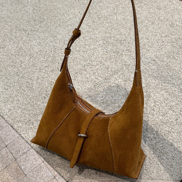 Suede Niche Retro Lunch Box design Armpit Bag Women's Shoulder Bag 2025 Autumn New Designer Bag Frosted Minimalist Style Handbag