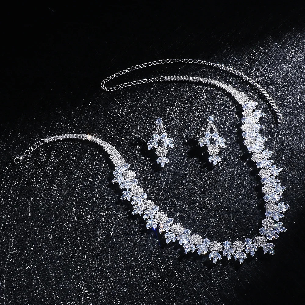 Elegant African Bridal Jewelry Set Cubic Zirconia Party Accessories Leaf Shape Hollow Rhinestone Earrings Necklace Set for Women 250908