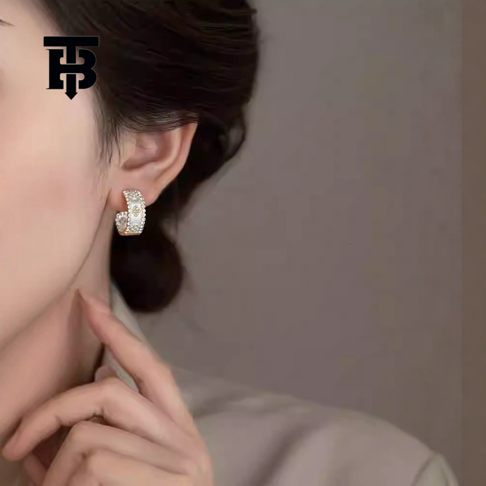 TB BHULAMTE Free Shipping New Designer Accessories French Elegant Pearl Earrings Set With Zircon Earrings Light Luxury Charm Womens Earrings