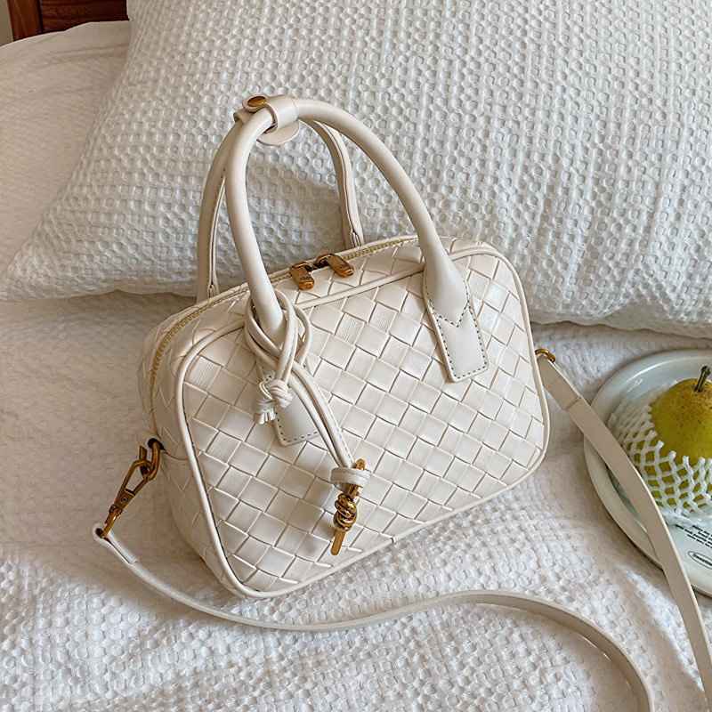 Luxury Brand Designer Bag Mujie Fashion Brand Women's Bag Design Bag Single Shoulder Bag Square Handbag Handwoven Embossed Crossbody Bag