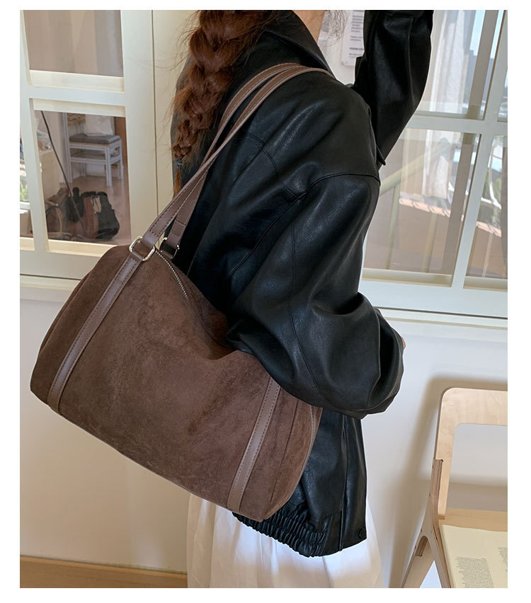 Minimally Matte Women's Shoulder Bag Large Capacity Commuter Casual Women's Crossbody Bag Autumn design New Designer Bag Solid Color Handbag