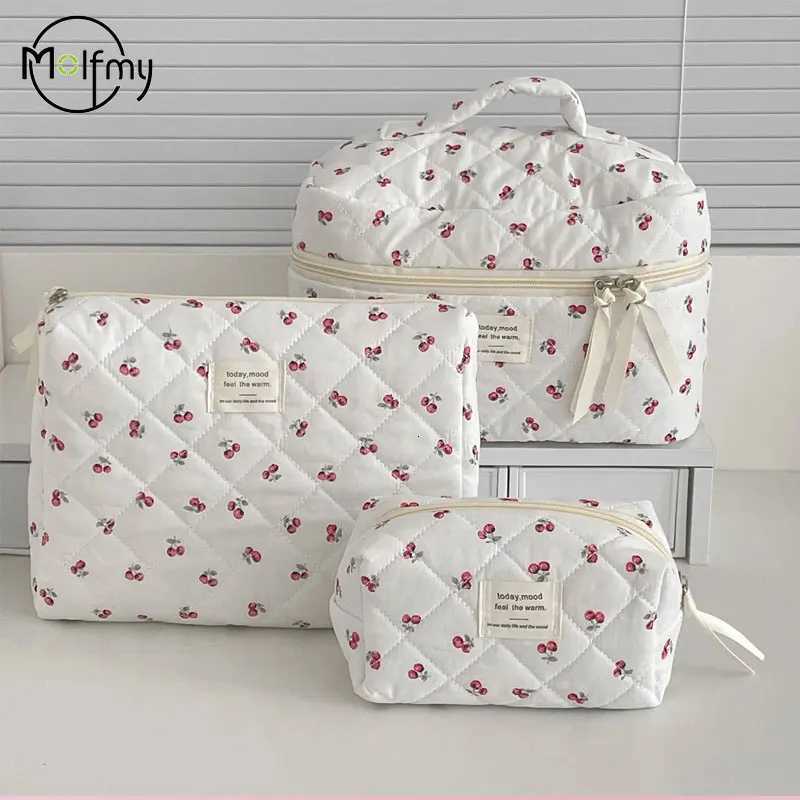 Cherry Makeup Bag Womens Cosmetic Bags Fashion Portable Cute Cosmetic Travel Storage Pouch Handbag Cotton Quilted Zipper PurseXJ250910