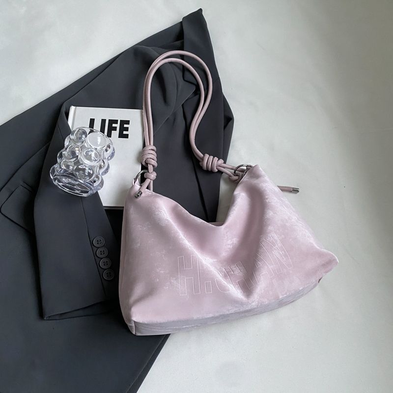Designer Bag Korean Style Simple Casual Large Capacity Bag For Women Luxury Bag Spring Free Shipping Fashion Tote Bag For Work Commute Shoulder Bag