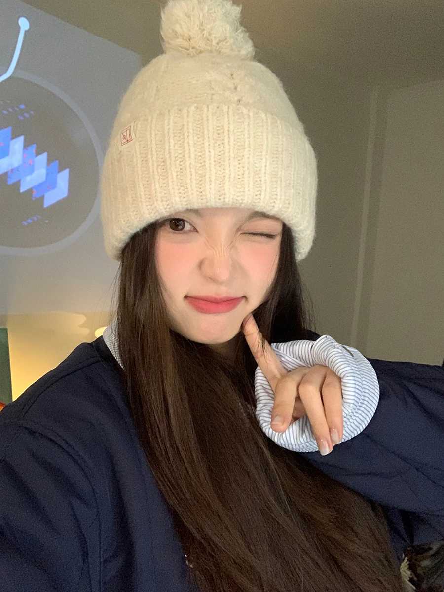 Woolen Korean Style Beige Knitted Hat For Women Thickened Versatile Warm Ear Protection Cold Hat Hooded Yarn Hat For WinterXJ250910