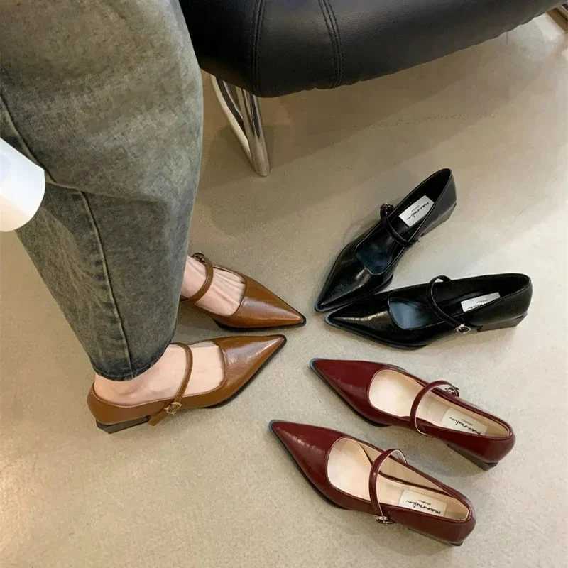Retro Style Thick Heel Women Mary Jane Shoes Fashion Shallow Pointed Toe Ladies Comfort Office Pumps Footwear W250910