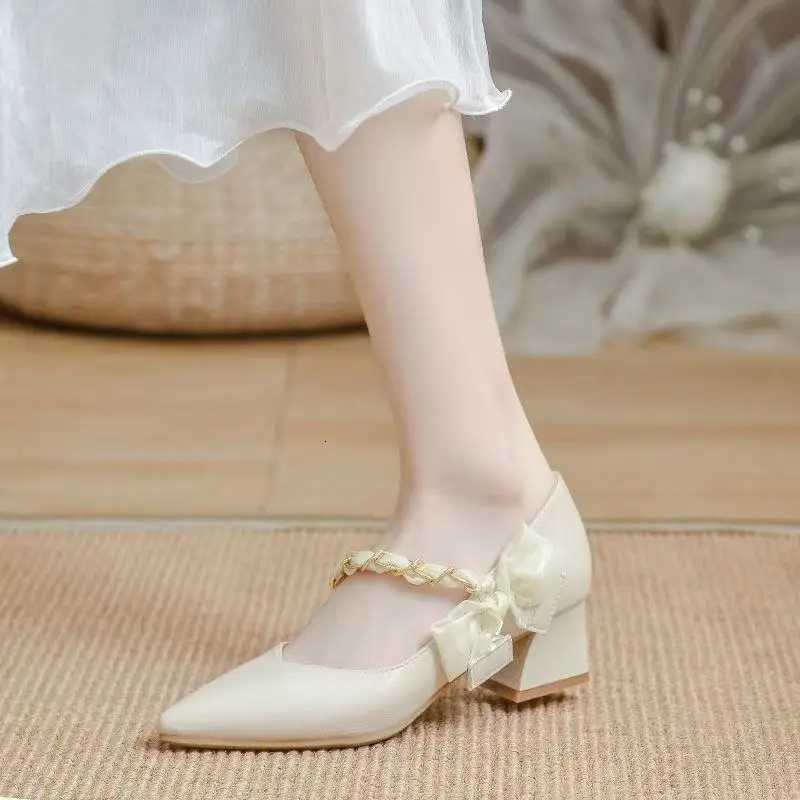 Fashion Single Shoes Womens Pointed Toe Shallow Mouth Four Seasons Versatile Block Heel Bow Temperament High Heels W250910