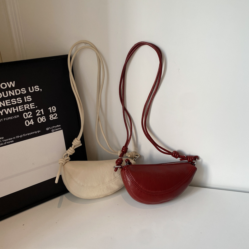 Women's high-end luxury spacious bag, large capacity handbag, simple and versatile shoulder bag, women's essential crossbody bag for shoppin