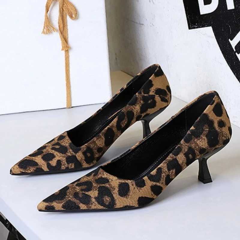 BIGTREE Women Low Heel Soft Leather 5cm Thin Heels Pumps Brown Black Elegant OL Office Pointy Toe SlipOn Null Comfortable Shoes W250910