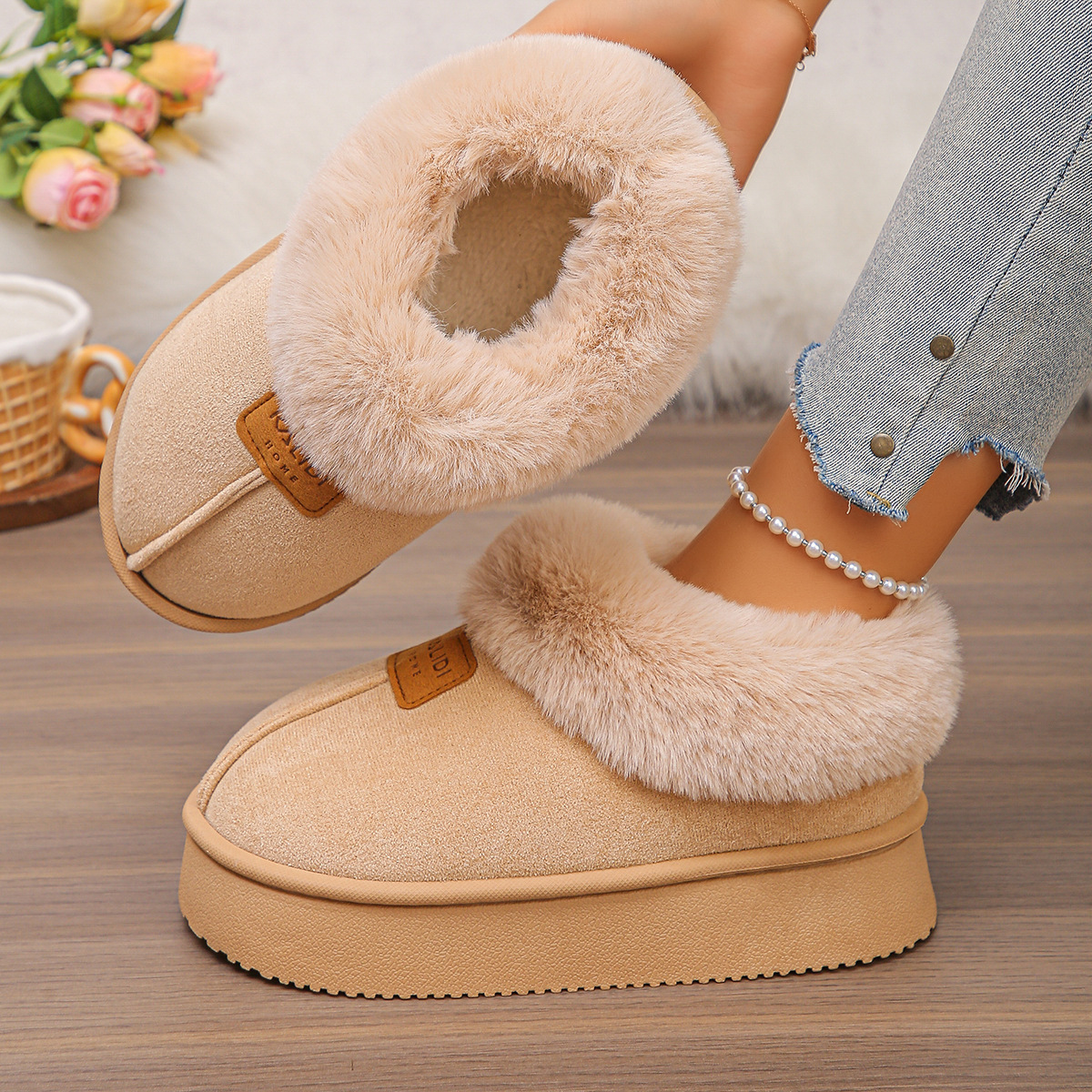 Large size autumn new women's fur snow boots non slip cotton boots thickened wool lining height increasing warm cotton shoes