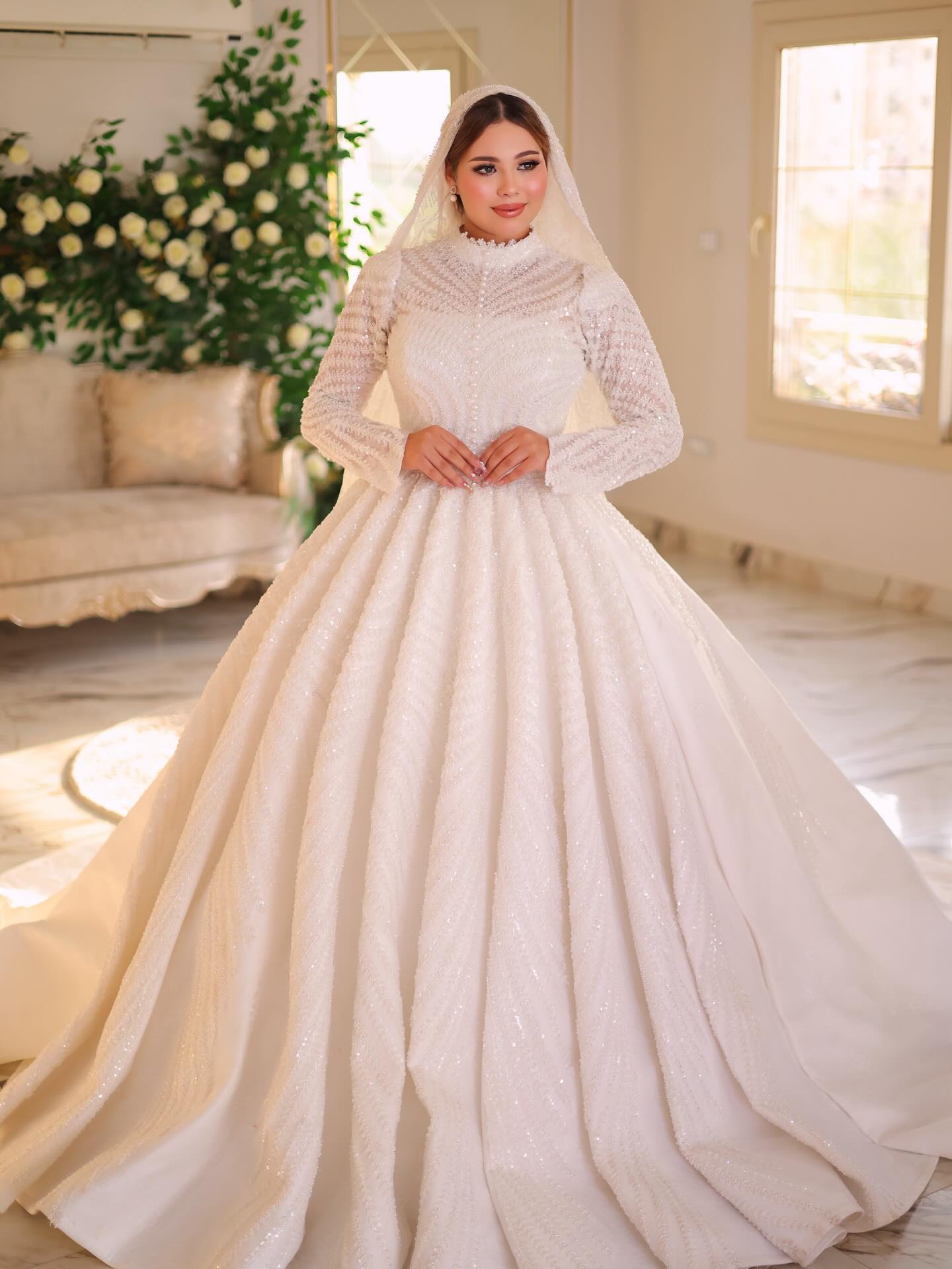 Vintage A Line Wedding Dresses For Women Sequins Beaded Lace Bridal Gown High Collar Long Sleeves Sweep Train Dress Vestido De Novia