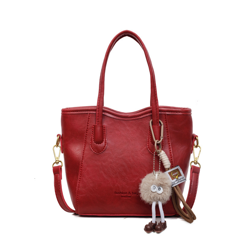 Free shipping designer Large Capacity Commuter Bag Handbag Women Fashion Bucket Bag New Single Shoulder Bag Simple Texture Casual Tote Bag