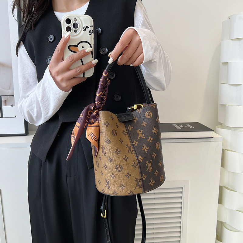 fashion Designer Ladies Soft Women's Handbag Simple Fashionable And Comfortable