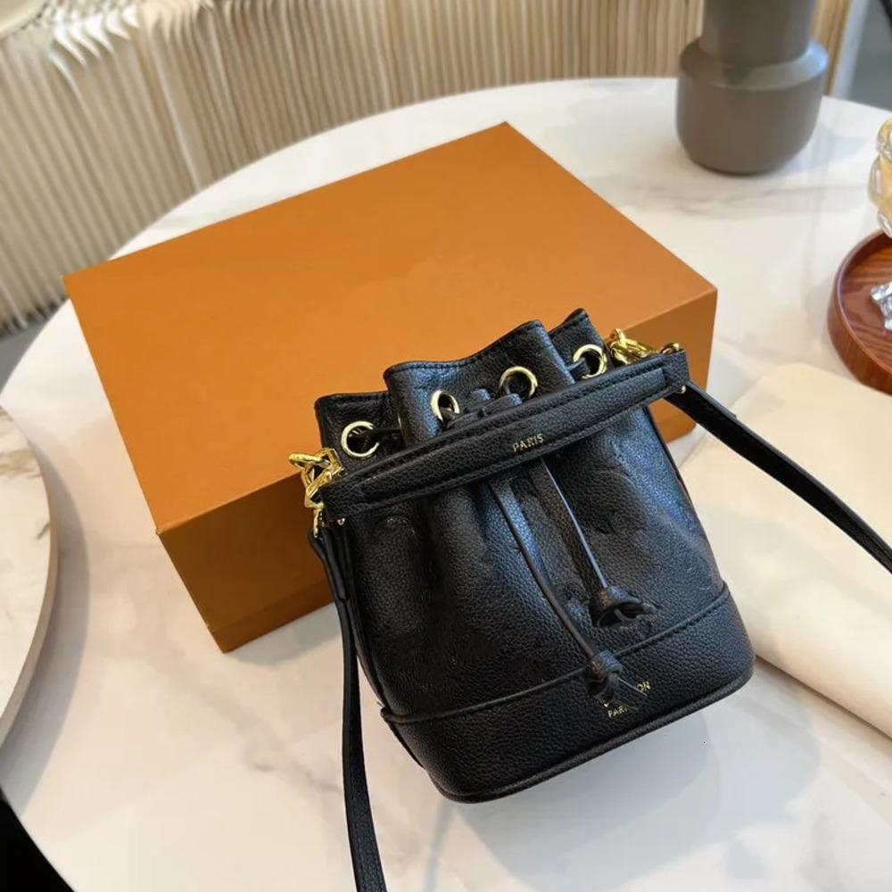 Evening Bags Shoulder Bags Designer Mini Bucket Bag NANO NOE Leather Shoulder Crossbody Bags Retro Handbags s Small Women Purse Wallet Eming Tote