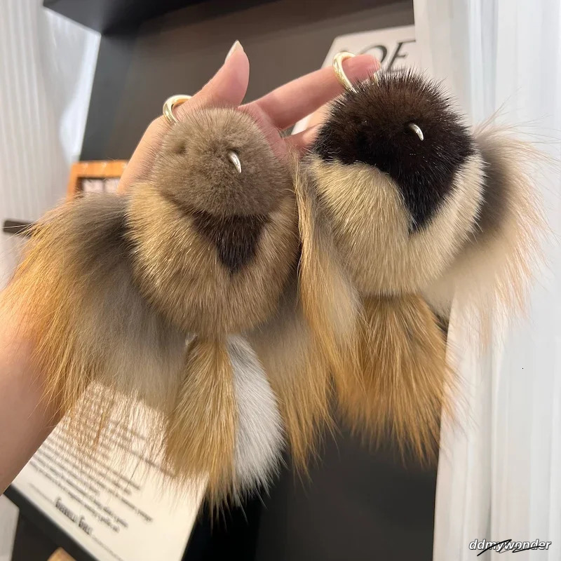 Hip Hop Mink Keychain Mens Announcement Bird Pendant Keybag Key Decoration Leather Toy Pom Trinket Gift Women 250409 ddmywonder ddmywonder ddmywonder