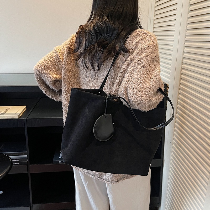 Free shipping designer Vintage Matte Underarm Bag Tote Bag New Mother-Daughter Bag Versatile Fashion Korean Style Textured Shoulder Bag Crossbody Bag