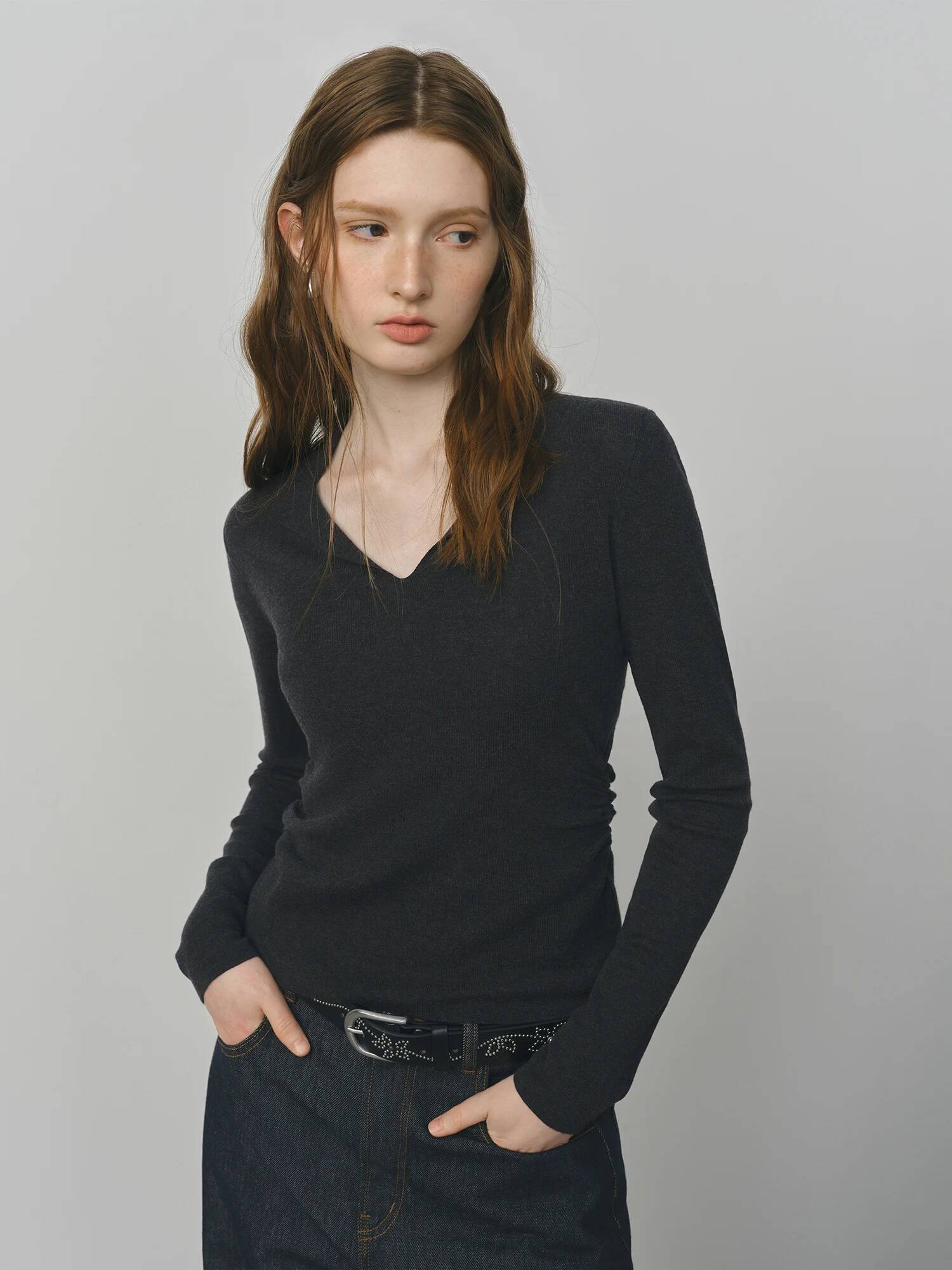 FSLE 2025 Early Autumn Women's Wool Knit T-Shirt V-Neck Elegant Office Casual Minimalist Top Y2K Coquette Pullover 25FS13301 dongdumaoyi