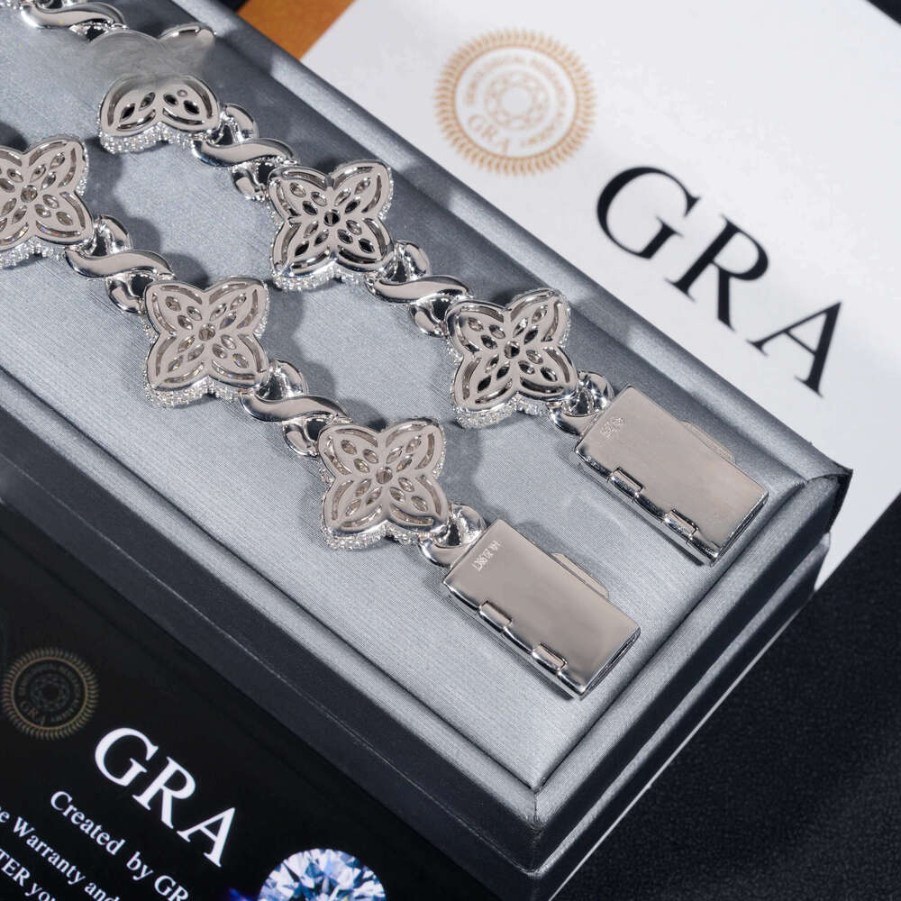 2024 New Fashion Boutique Jewelry Pure Sier VVS Diatoeous Earth Four-Leaf Clover Tennis Bracelet