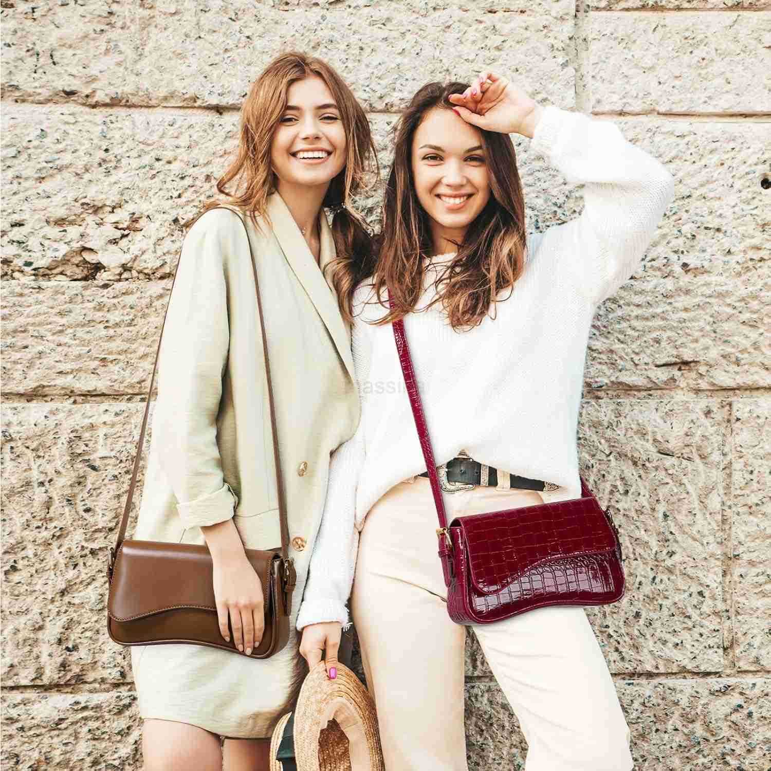 Shoulder Bag for Women PU Leather Crossbody Bag Clutch Purse with 2 Adjustable Straps Hobo Bag Y2K Trendy Saddle Bag M250910