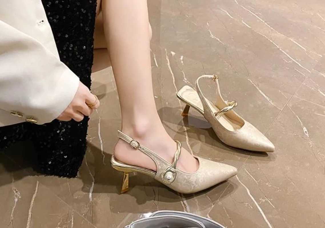 2024 New Summer Fashion Pointed Toe Pearl Shoes Women Sexy Women Sandals High Heels Banquet Women Shoes W250910