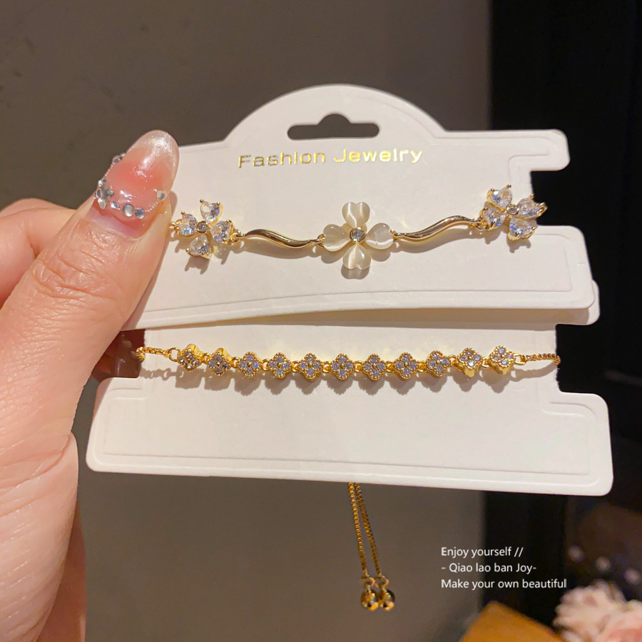 Gold-Tone Bracelet With Mother-of-Pearl Flower & Crystal Floral Accents, Delicate Feminine Style, Perfect For Elevating Daily Elegant Looks & Gifting