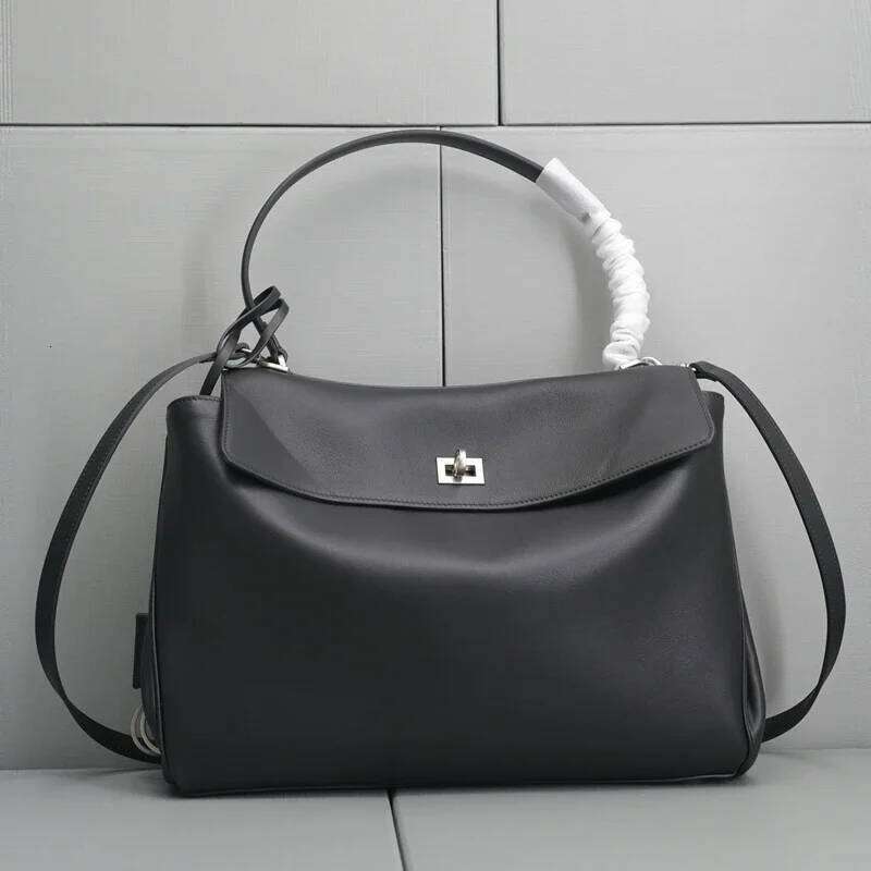 34cm/27cm Handbag Crossbody Large Capacity Single Shoulder Simple Solid Color Flip Bag New Fashion Spring S ummer 2024