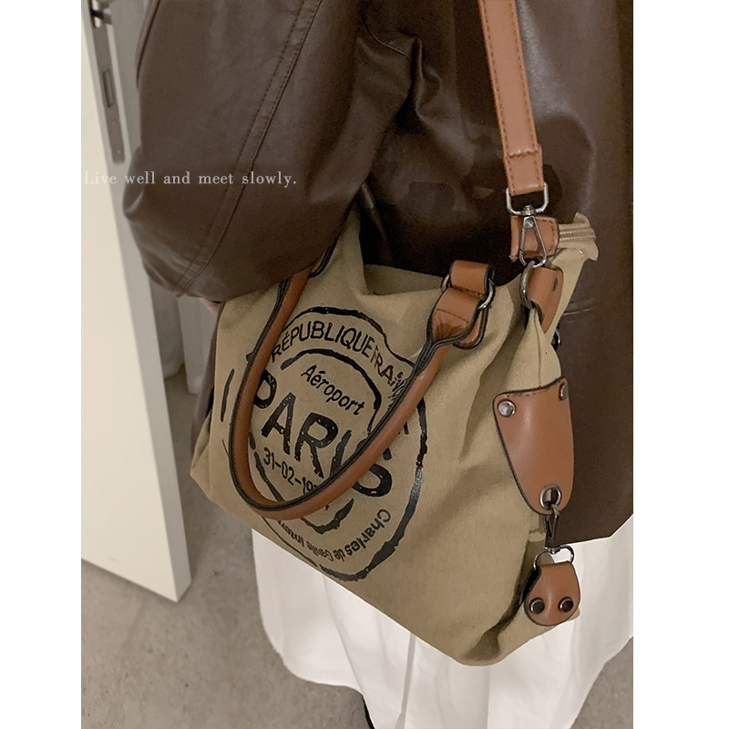 Casual women's handbag 2025 designer's new fashionable letter handbag large capacity crossbody bag