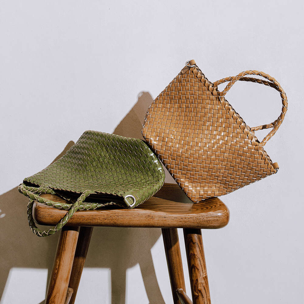 Designer Tote Baotou layer cowhide shoulder bag vegetable basket vegetable tanned pure handmade crossbody bag women's 2025 new