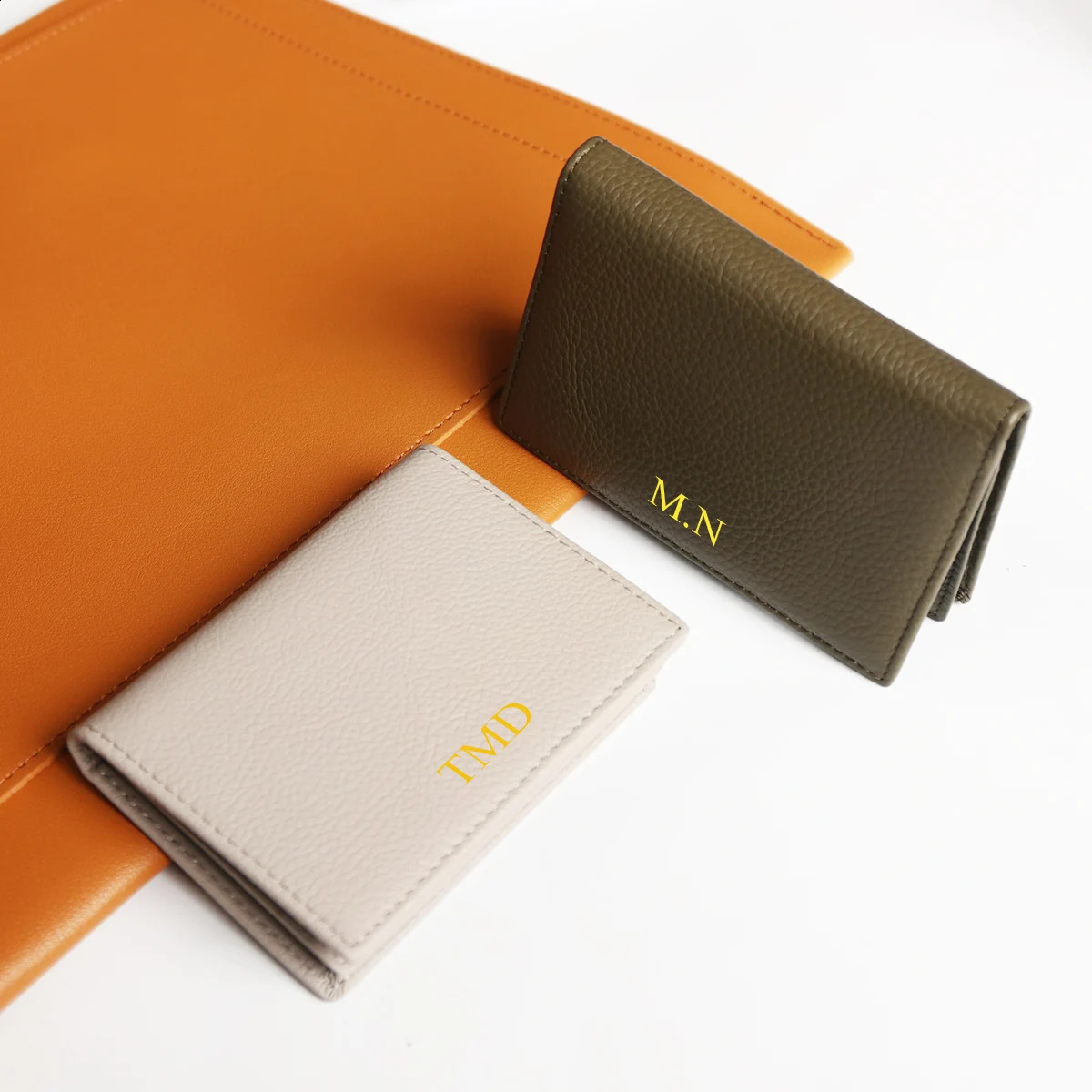 Personalize Name Business Card Holder Genuine Leather Men ID Credit Card Wallet Custom Company DIY Gift Women Cardholder250906