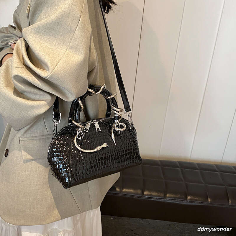 Women's 2025 New Fashion Stone Pattern Personality Versatile Handbag Crossbody Shell Bag