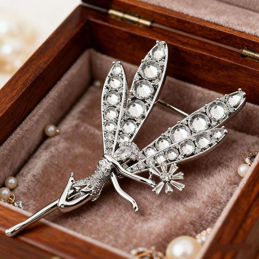 High-End Sparkling Crystal Flower Fairy Elegant Luxurious Brooch Women's Suit Accessory