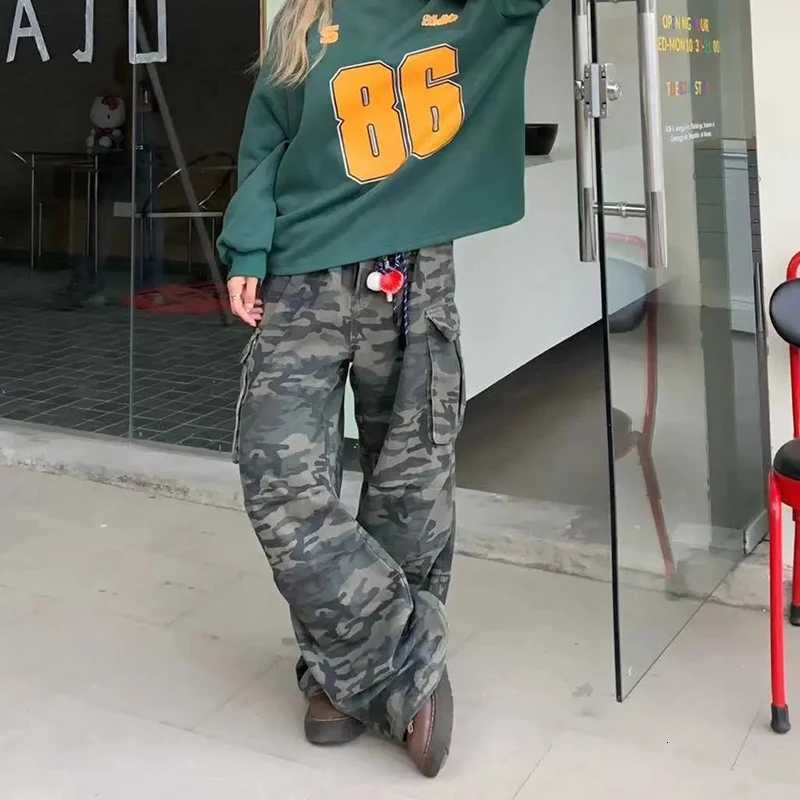 Women Y2K Camouflage Cargo Jeans Vintage High Waist Hip Hop Wide Leg Pants Female Street Wear Baggy Straight Denim Trouser Z250910