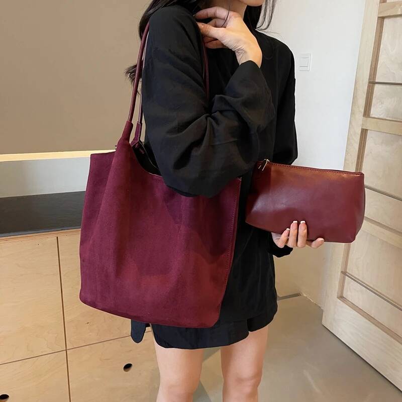 2025 new collection Tote Bag Faux Suede Slouchy Shoulder For handbag Autumn designer Women Solid Hand Retro Woman Fashion Commuter Shopping S