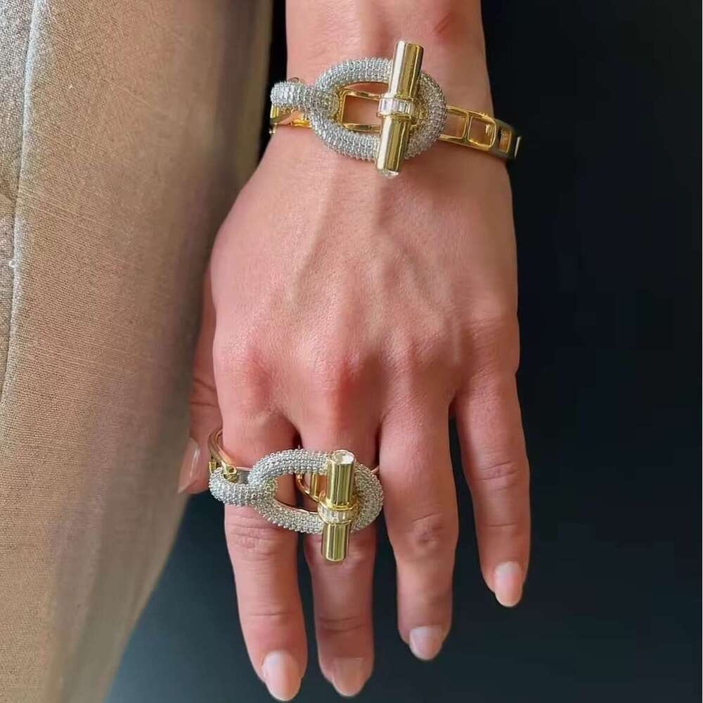 New gold tone full diamond luxury jewelry for women classic super sparkling crossbar OT series ring bracelet set pig nose moissanite silver tone desig