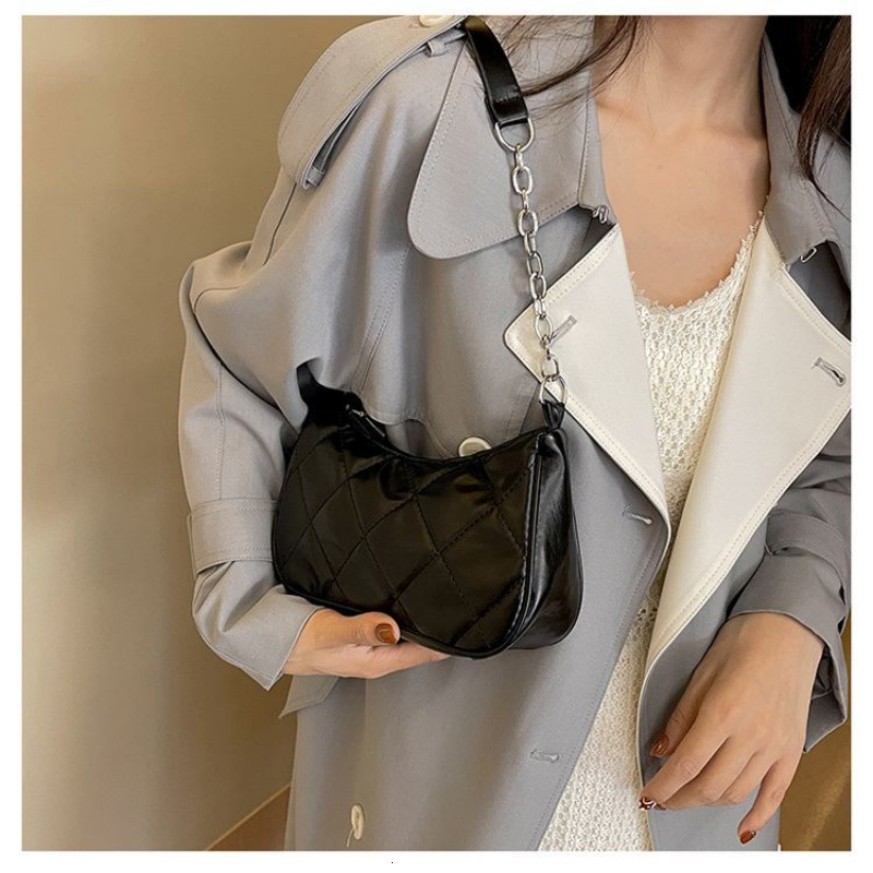 French Niche Bag New Super Designer Bag Popular Quilted Free Shipping Chain Shoulder Luxury Bag Underarm Bag High End Sense Women S Handbag