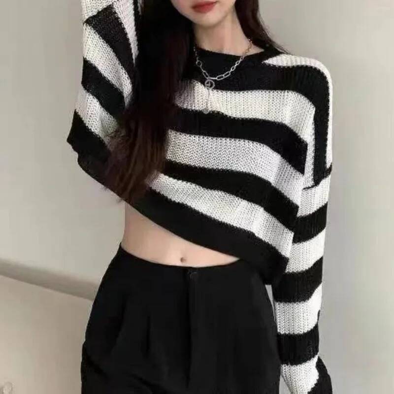 Korean Style Striped Cropped Sweater Women Vintage Oversize Knit Jumper Female Autumn Long Sleeve O-neck Pullovers Tops dongdumaoyi