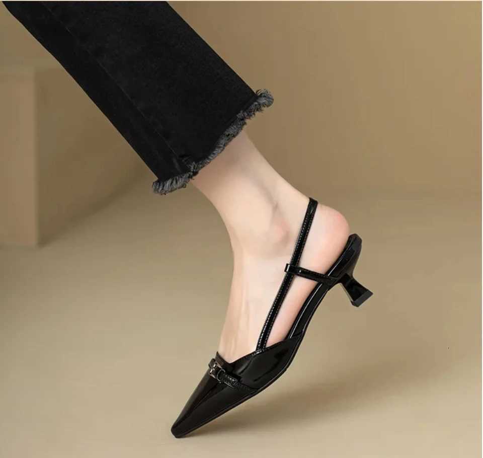 2024 New Summer French Wine Red Pointed Patent Leather Midheel Overhead Sandals for Women Retro Skinny Heel Back Empty Shoes W250910