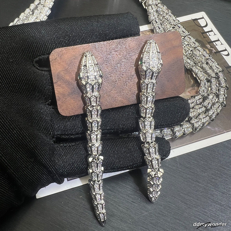 Series Three-Layer Fine Jewelry Set INS Hot-Selling High-End Snake Necklace Bracelet Earrings