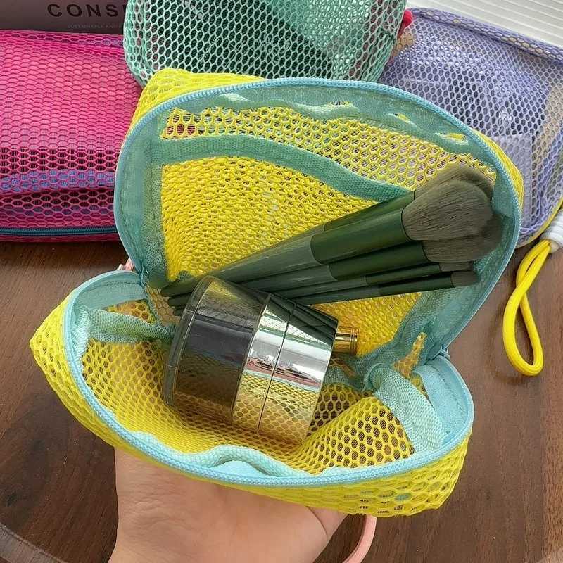 2025 Korean Lightweight Mesh Cosmetic Bag Portable Square Cosmetic Storage Bag with Zipper Multipurpose Sundries Storage BagXJ250910