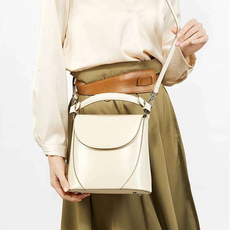 Toptrends Vintage Genuine Leather Small Shoulder Crossbody Bags For Women 2025 Designer Bucket Top Handle Ladies Handbags