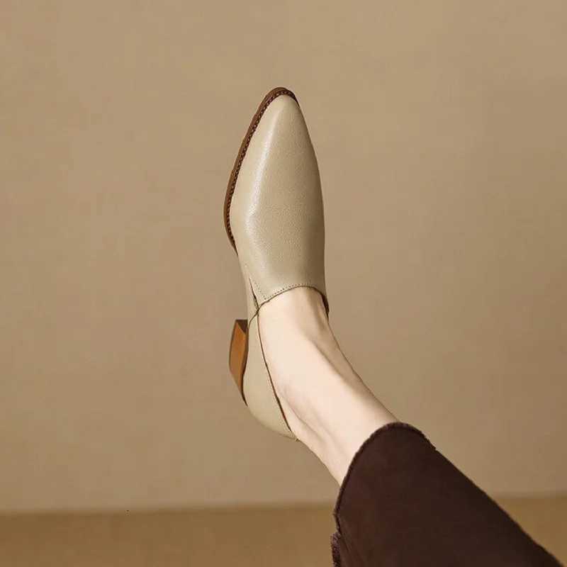 2025 Spring New High Heels Womens Coarse Heels Pointed Shallow Mouth Single Shoes Soft Leather Thick Soled High Heels W250910