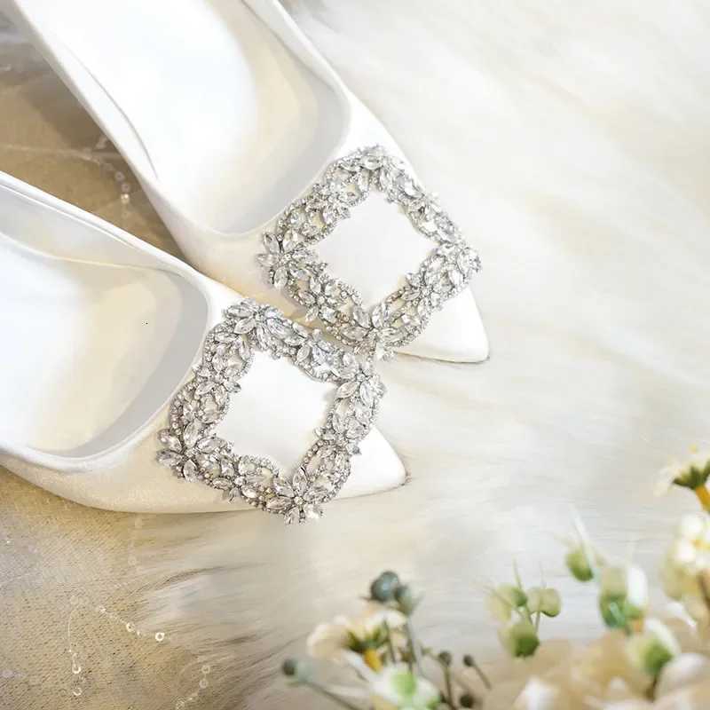 Korean Style Pointed High Heel White Wedding Shoes Rhinestone Bridal Shoes Small Size Shoes 3343 Sizes Dress Party Shoes W250910