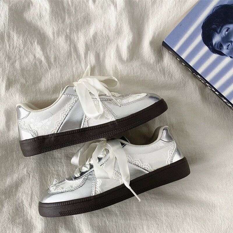 2025 Spring and Autumn New Silver German Training Casual Sports Sneakers Versatile Flat Lace Edge White Shoes