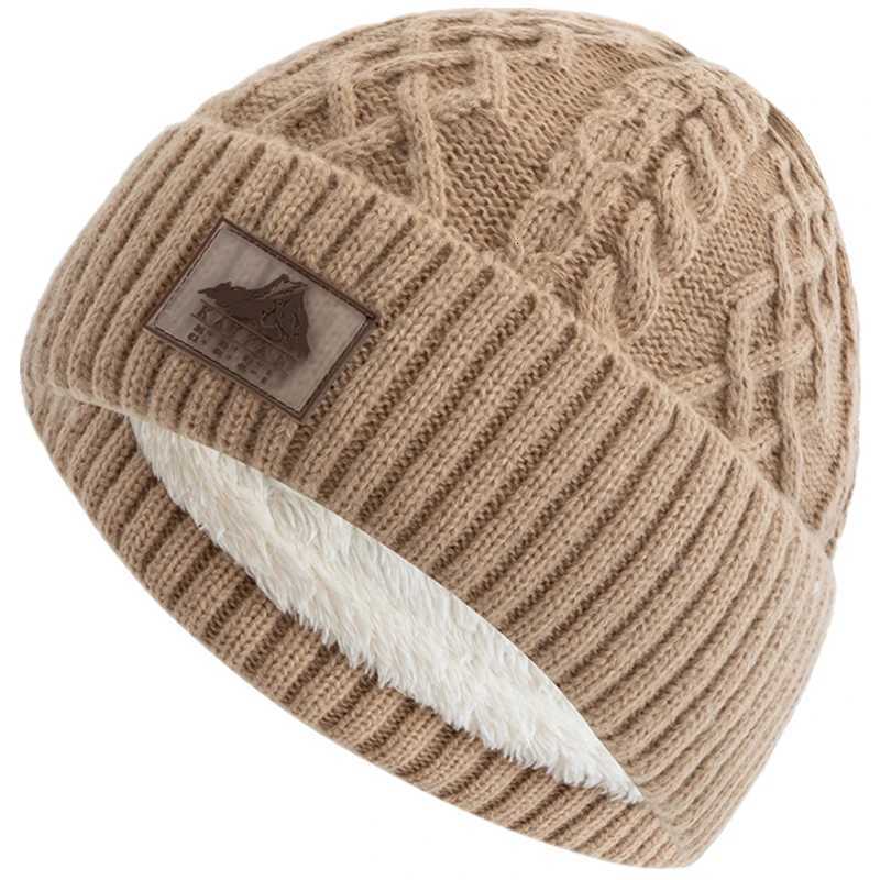 Unisex Keep Warm Winter Hat Plush Fur Lined Stylish Warm C Soft Beanie Hat For Men Women Outdoor Ski Sports Knitted HatXJ250910