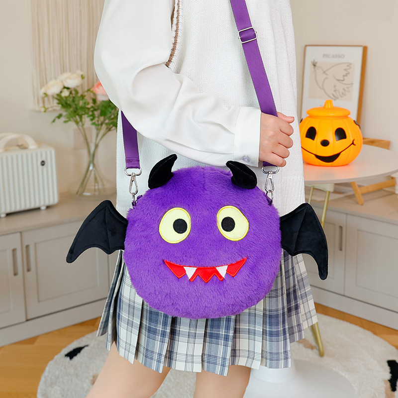 2025 new Halloween skeleton ghost plush jumpbag luxury bag bat plush shoulder bag designer packaging decoration Halloween candy storage bag